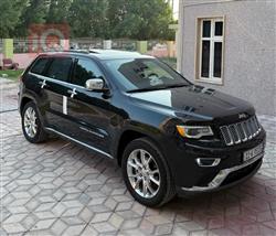 جیپ گراند شیرۆکی